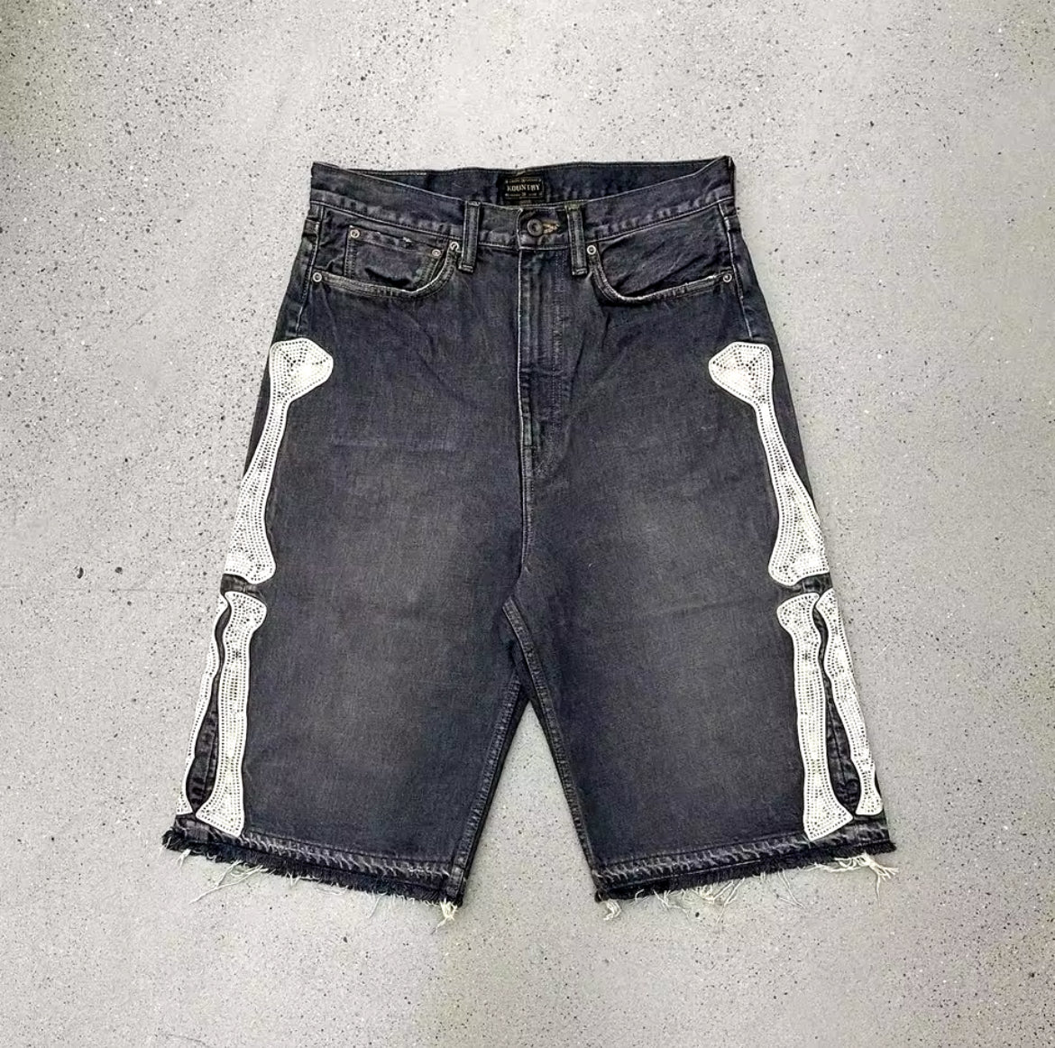 Skelly Jorts